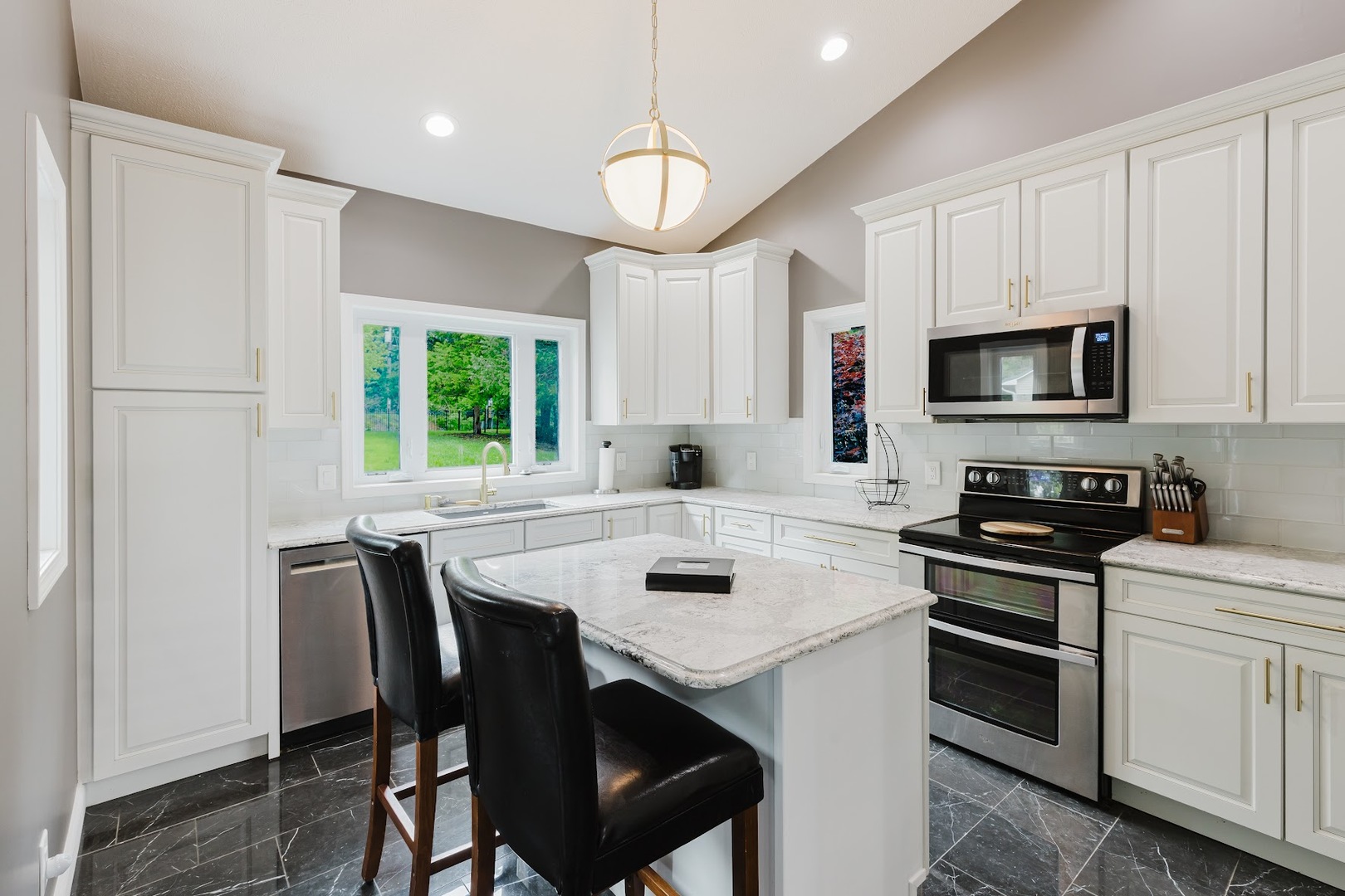 12225 Pebble Point Road Marion, IL 62959 - Photo 26 of 88