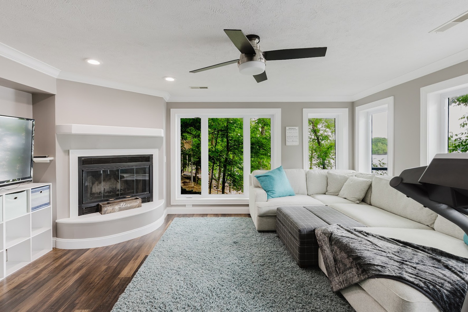 12225 Pebble Point Road Marion, IL 62959 - Photo 43 of 88 a living room with furniture large window and a fireplace