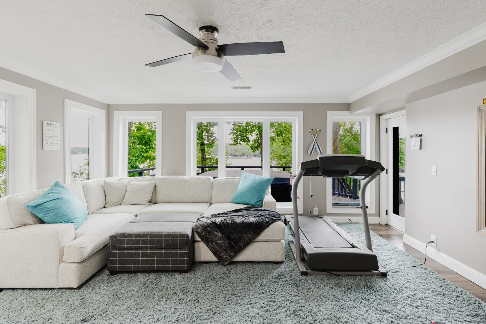 12225 Pebble Point Road Marion, IL 62959 - Photo 45 of 88 a living room with furniture and a large window
