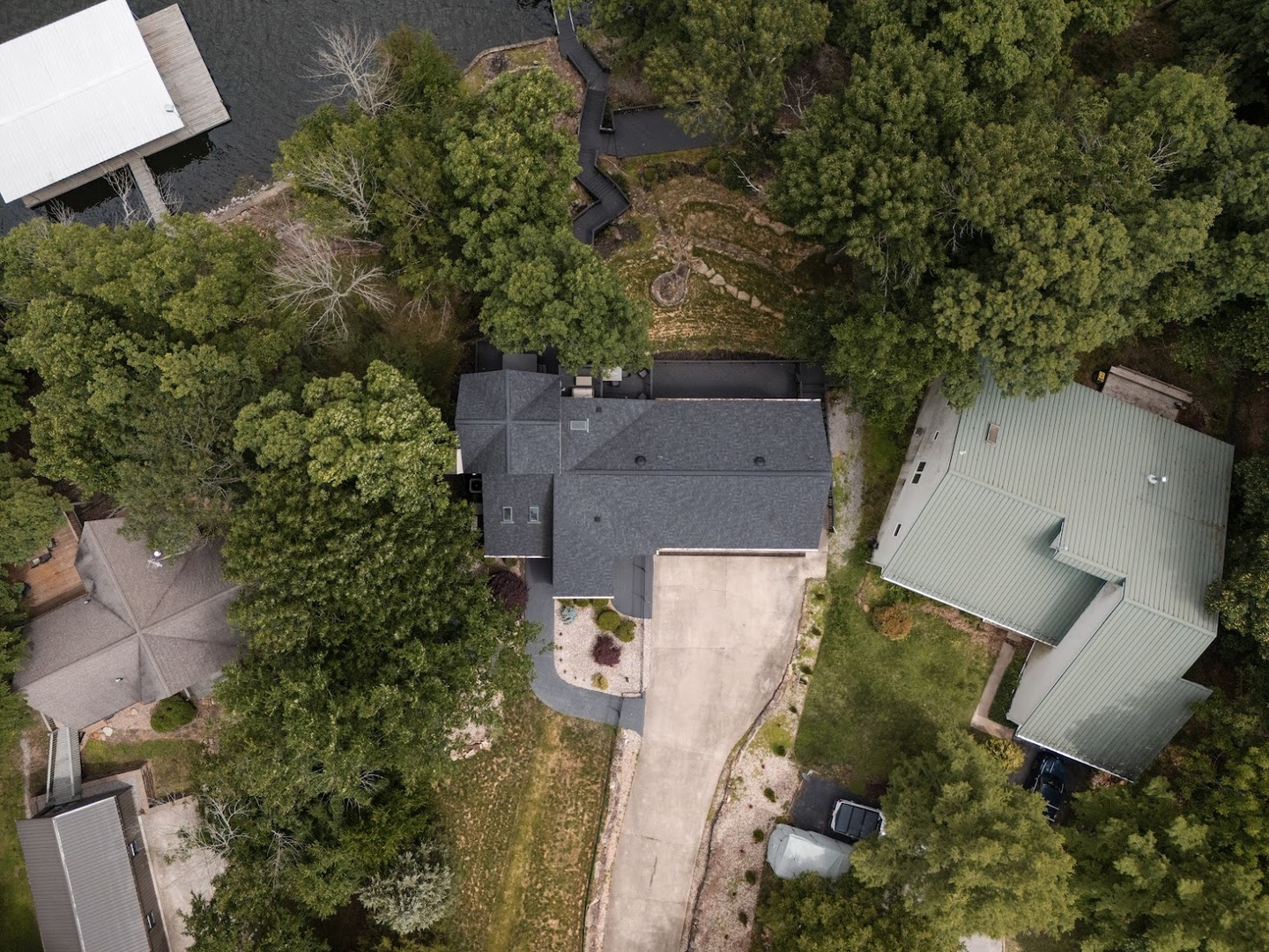 12225 Pebble Point Road Marion, IL 62959 - Photo 82 of 88 an aerial view of a house with outdoor space
