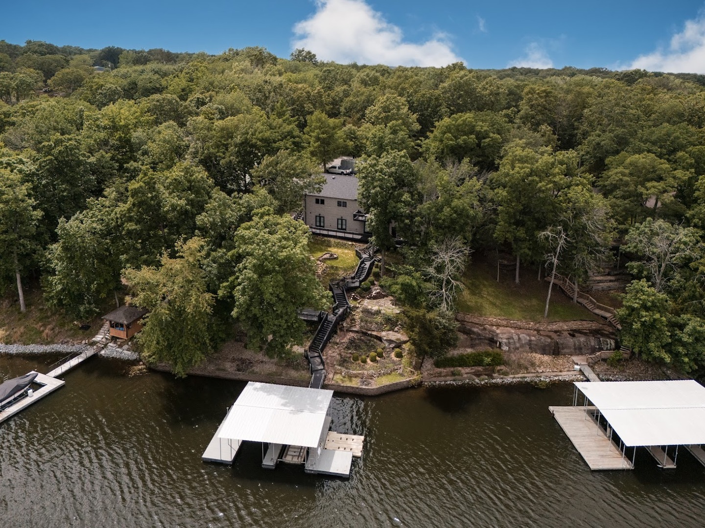 12225 Pebble Point Road Marion, IL 62959 - Photo 85 of 88 an aerial view of a house with a yard
