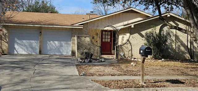 $1,895 | 7415 Horse Tail Drive, San Antonio, TX 78240
