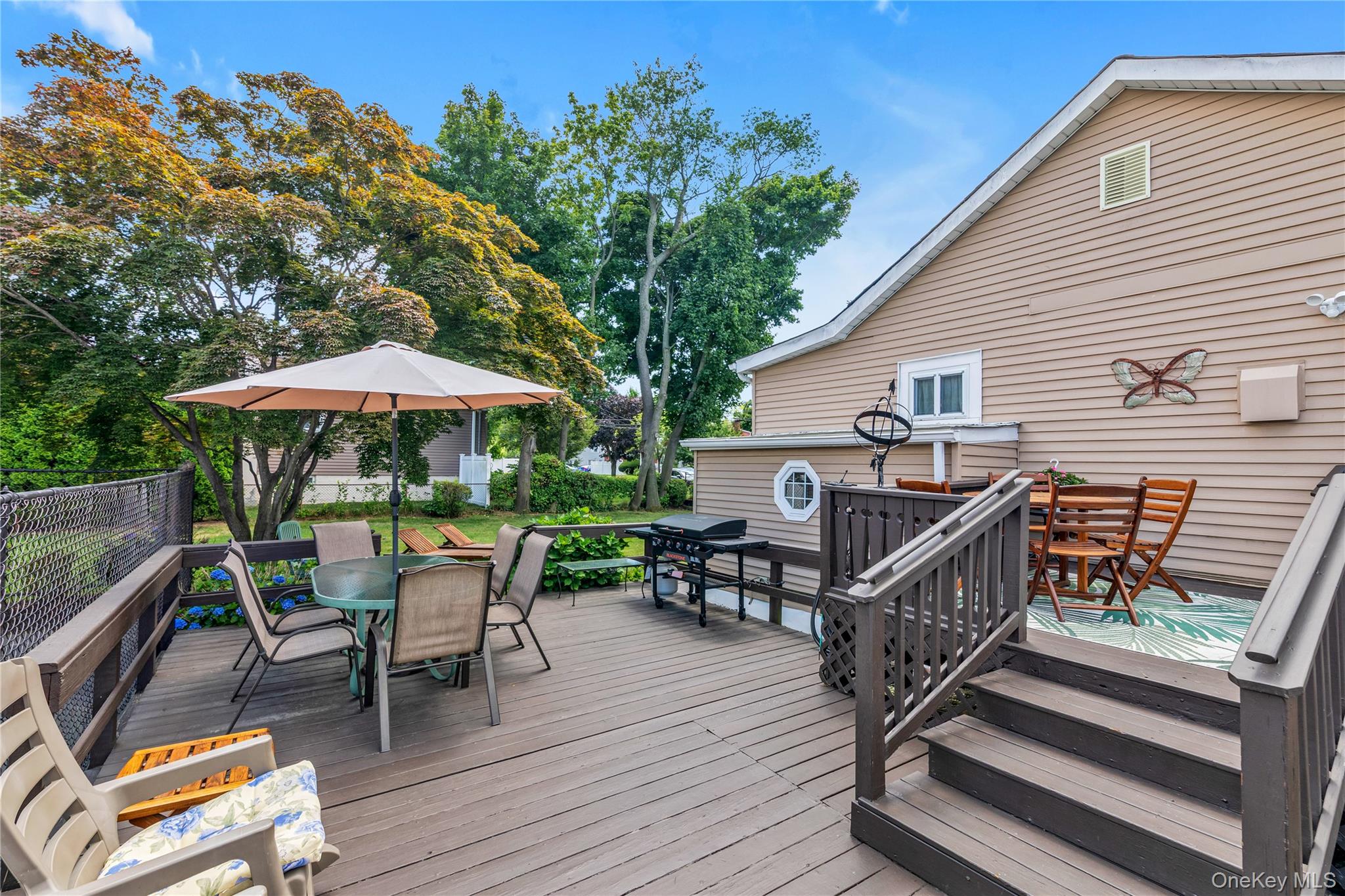369 Maple Avenue East Meadow, NY 11554 - Photo 17 of 20