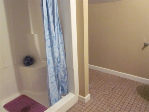38-40 Palmyra Street Springfield, MA 01118 - Photo 14 of 14 a view of a bathroom