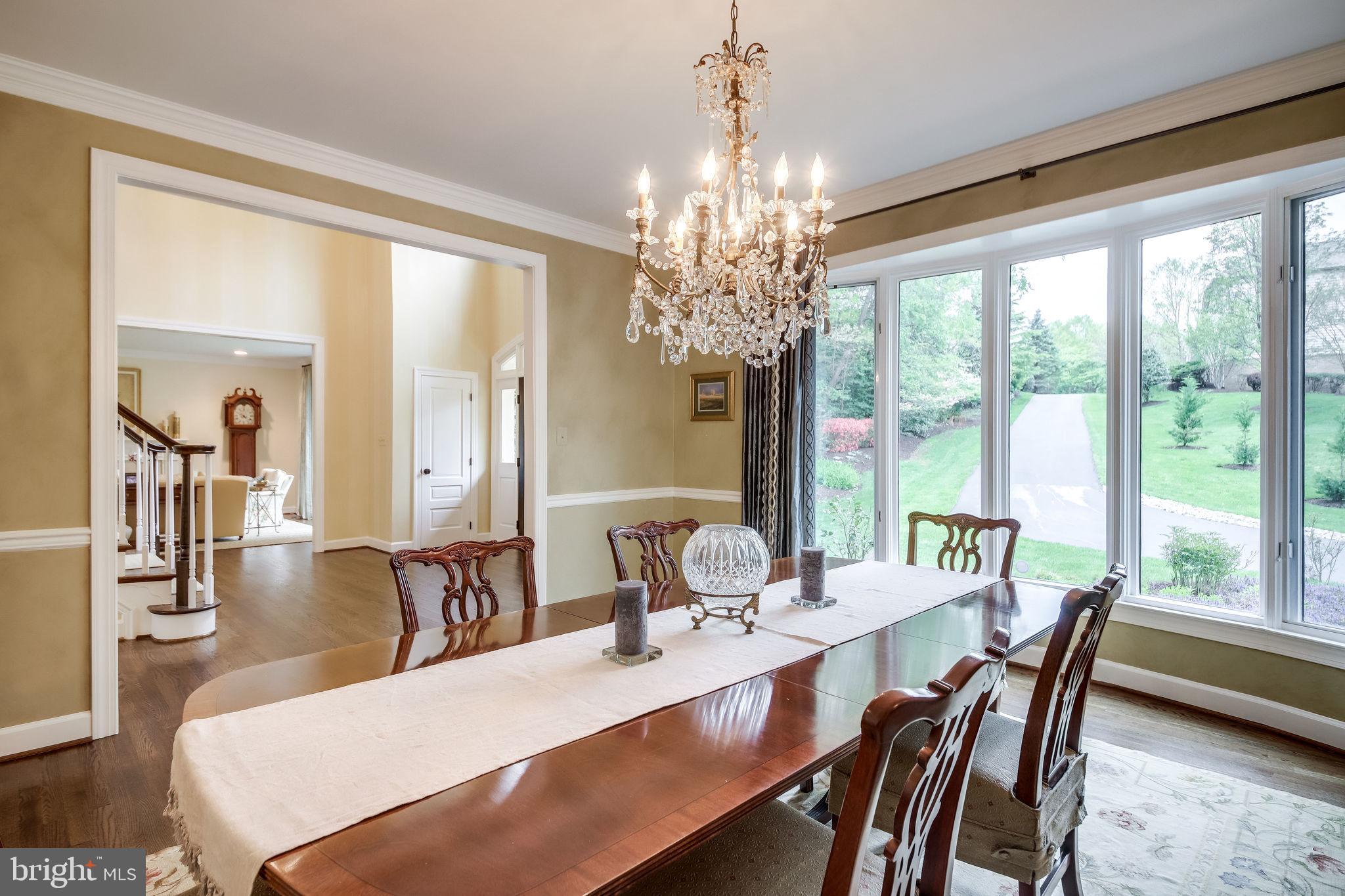 1159 B Fieldview Drive Reston, VA 20194 - Photo 15 of 67 Floor to ceiling bow window