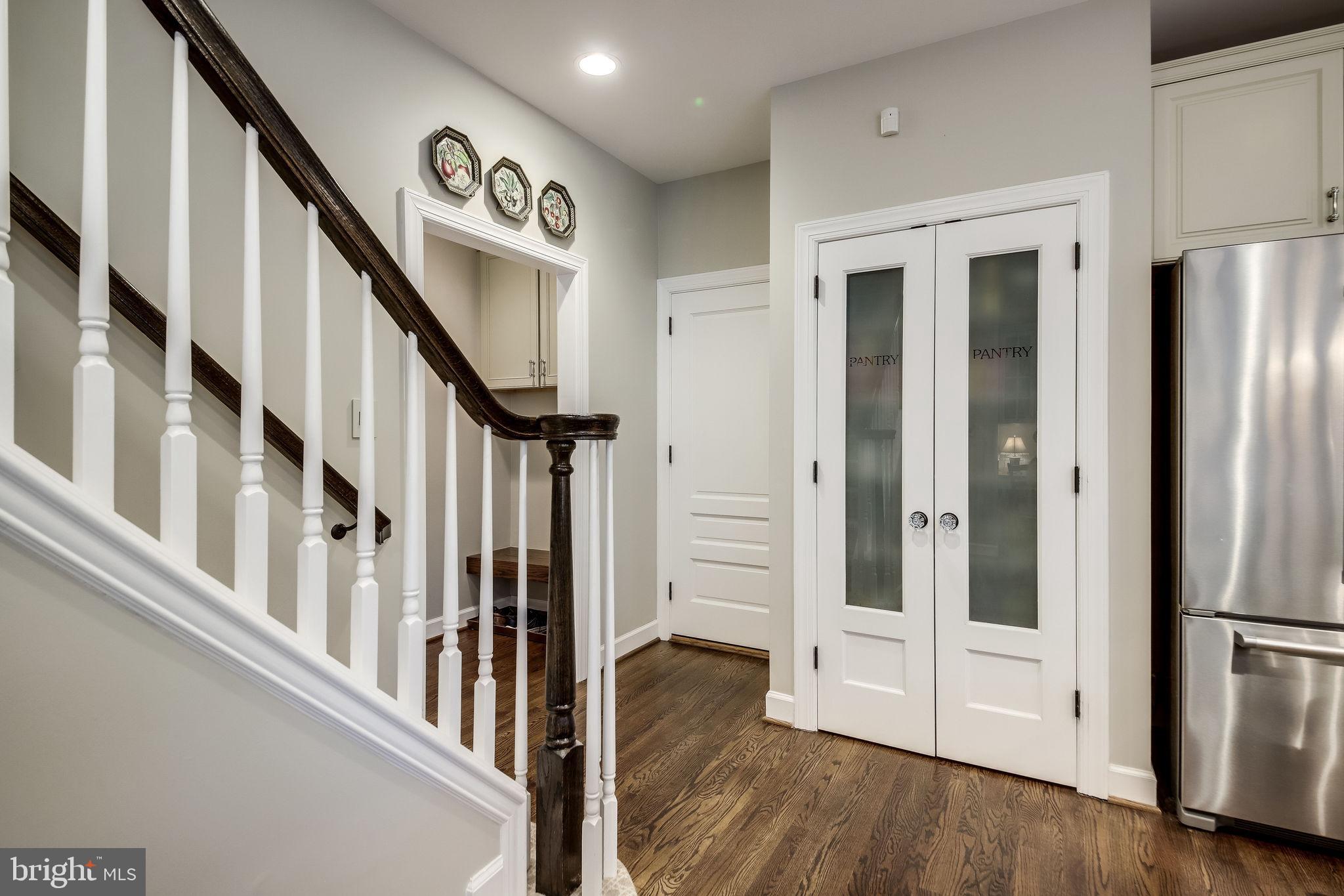 1159 B Fieldview Drive Reston, VA 20194 - Photo 24 of 67 Pantry with panache!