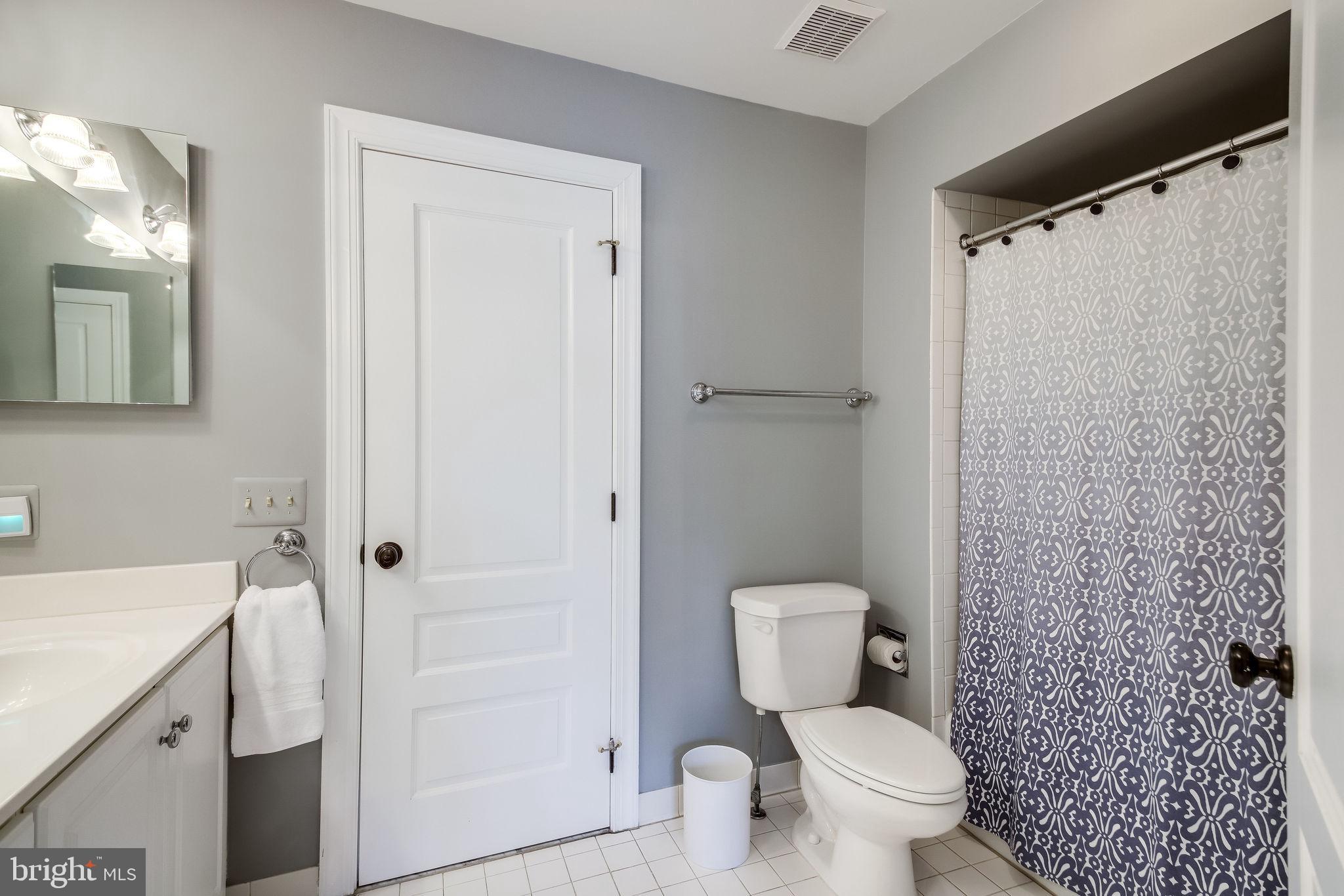 1159 B Fieldview Drive Reston, VA 20194 - Photo 47 of 67 Buddy Bath