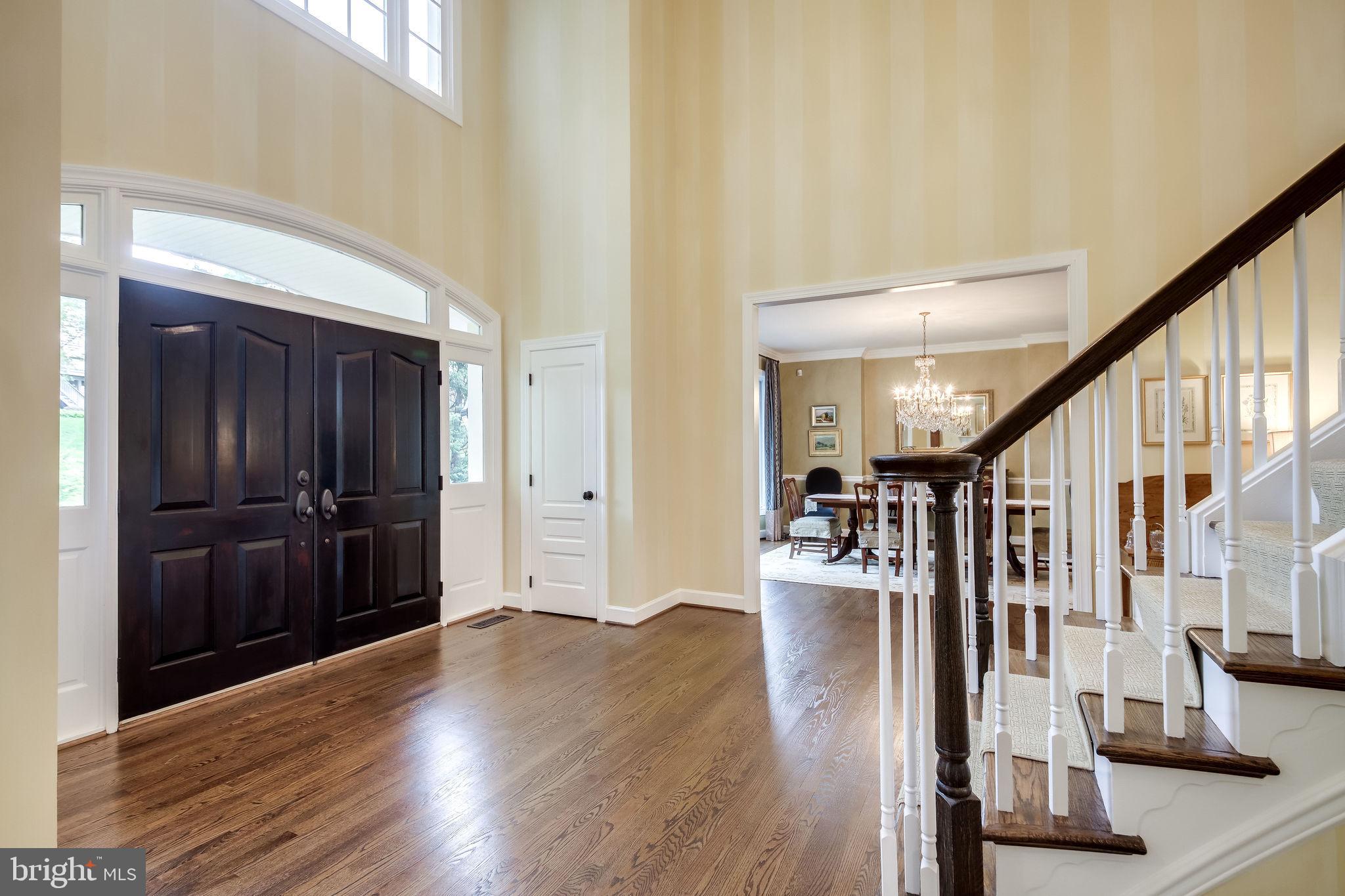 1159 B Fieldview Drive Reston, VA 20194 - Photo 7 of 67 2 story foyer