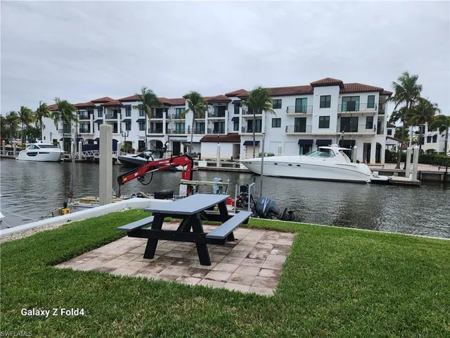 $5,800 | 805 River Point Drive, Unit C307, Naples, FL 34102