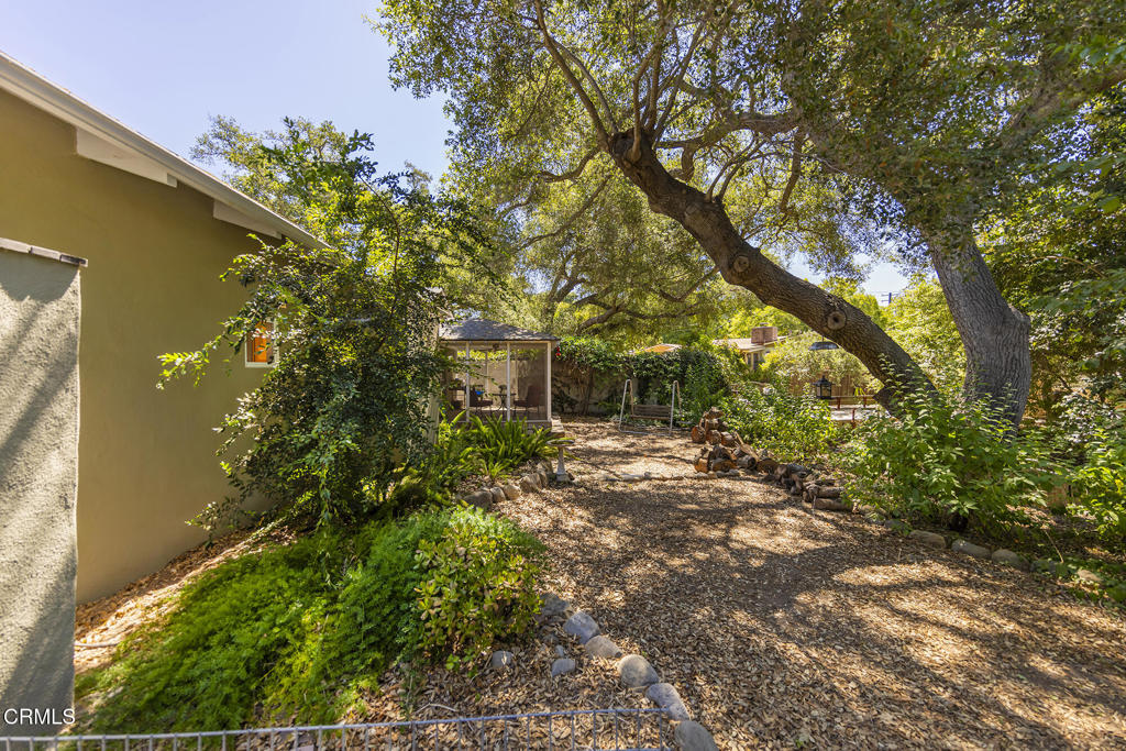 840 Fairview Road Ojai, CA 93023 - Photo 26 of 34 a backyard of a house with lots of green space