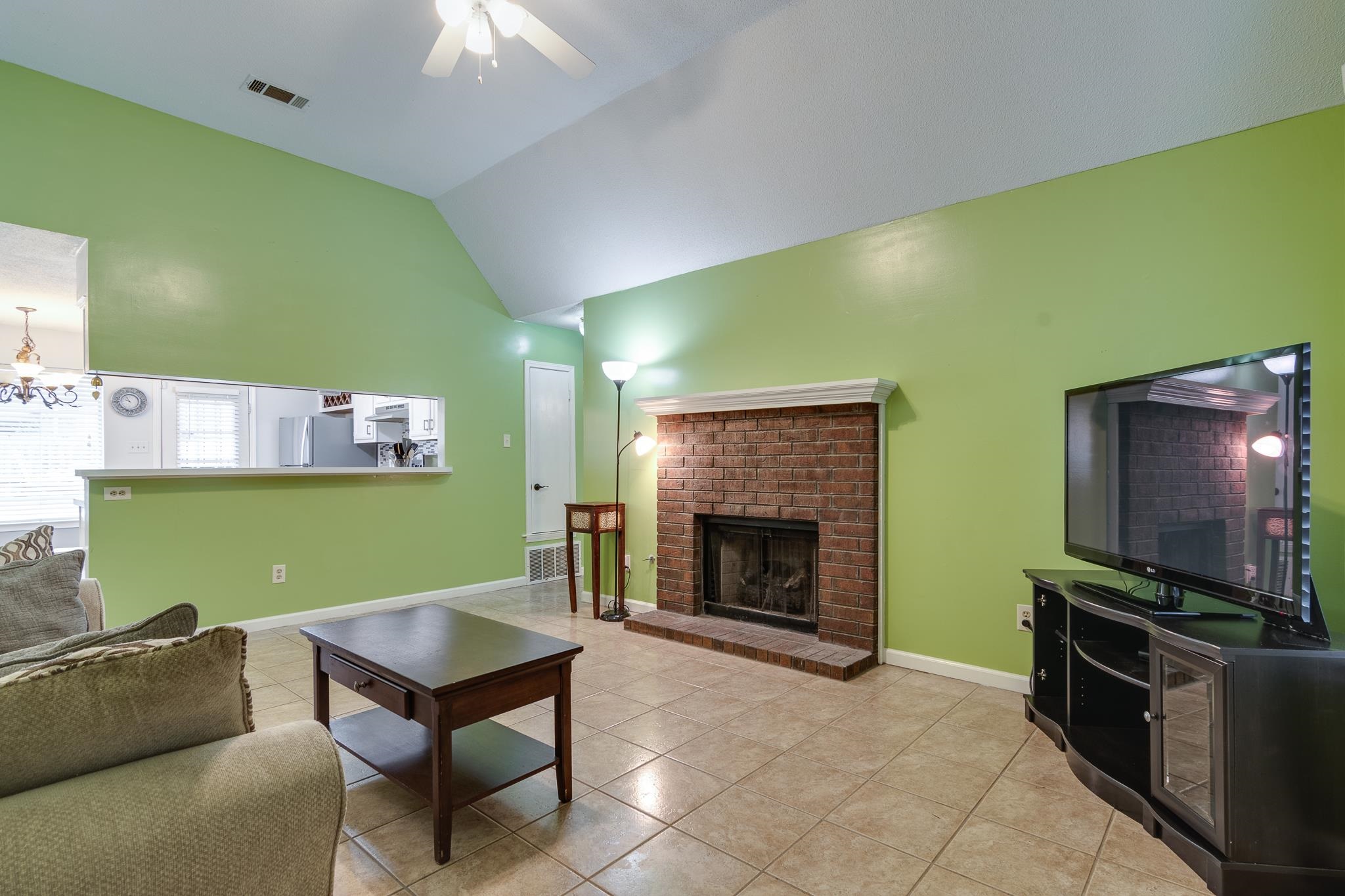 8425 Old Dexter Road Memphis, TN 38016 - Photo 4 of 32 Gallery Image 4