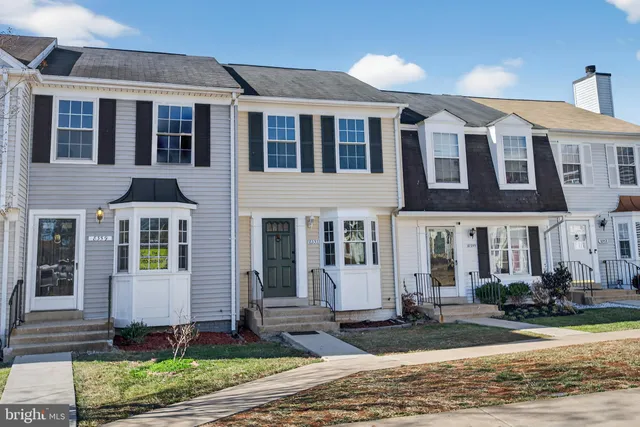 $365,000 | 8357 Georgian Court, Manassas, VA 20110