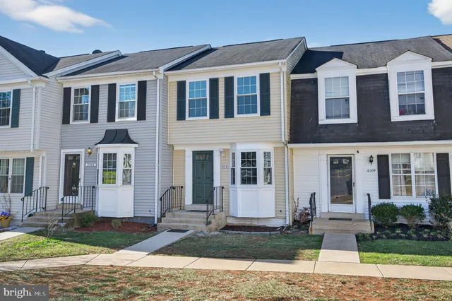 $365,000 | 8357 Georgian Court, Manassas, VA 20110