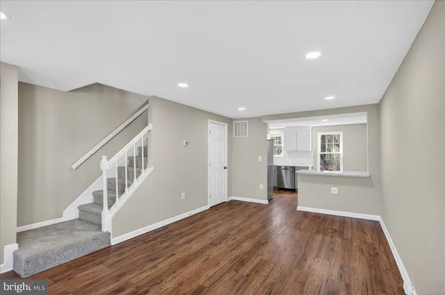 $365,000 | 8357 Georgian Court, Manassas, VA 20110