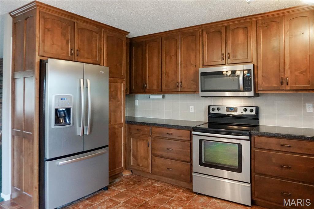 1502 Independence Road Rolla, MO 65401 - Photo 11 of 29