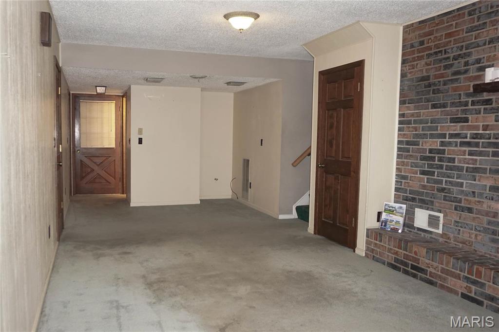 1502 Independence Road Rolla, MO 65401 - Photo 16 of 29