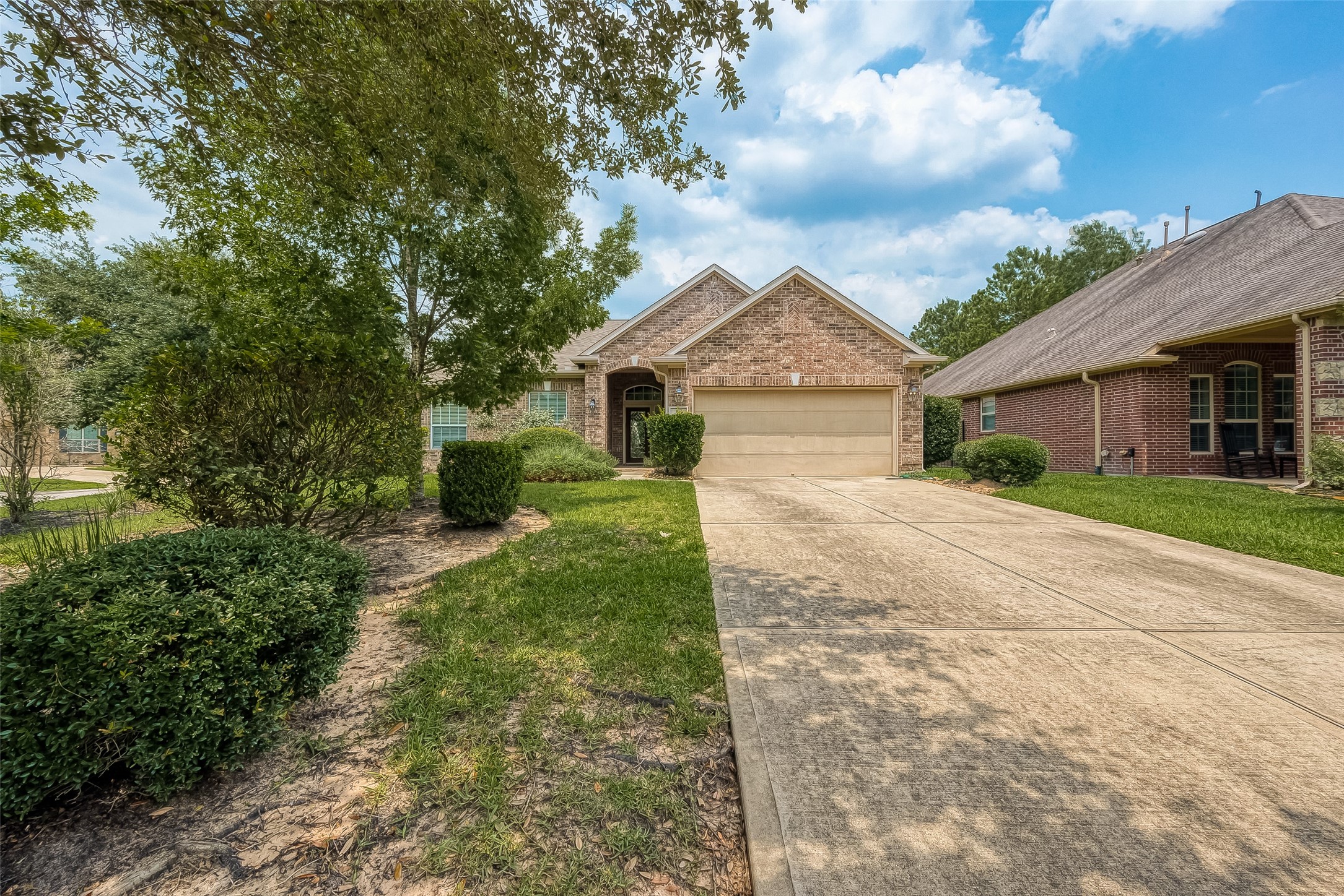 167 Pinto Point Place Spring, TX 77389 - Photo 4 of 50 Gallery Image 4