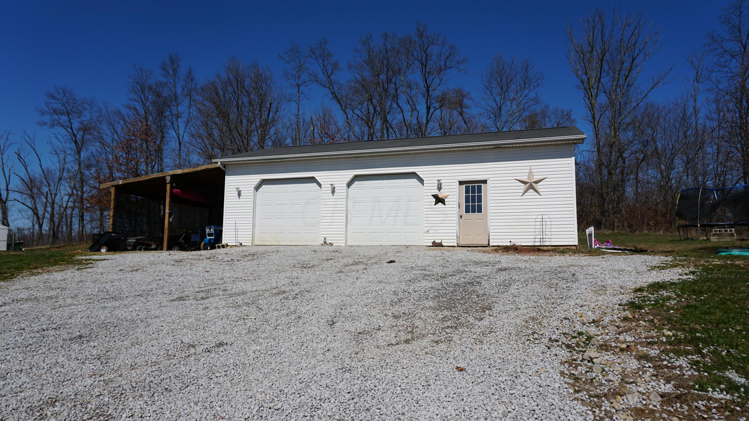 52149 Iowa Road Cumberland, OH 43732 - Photo 4 of 19