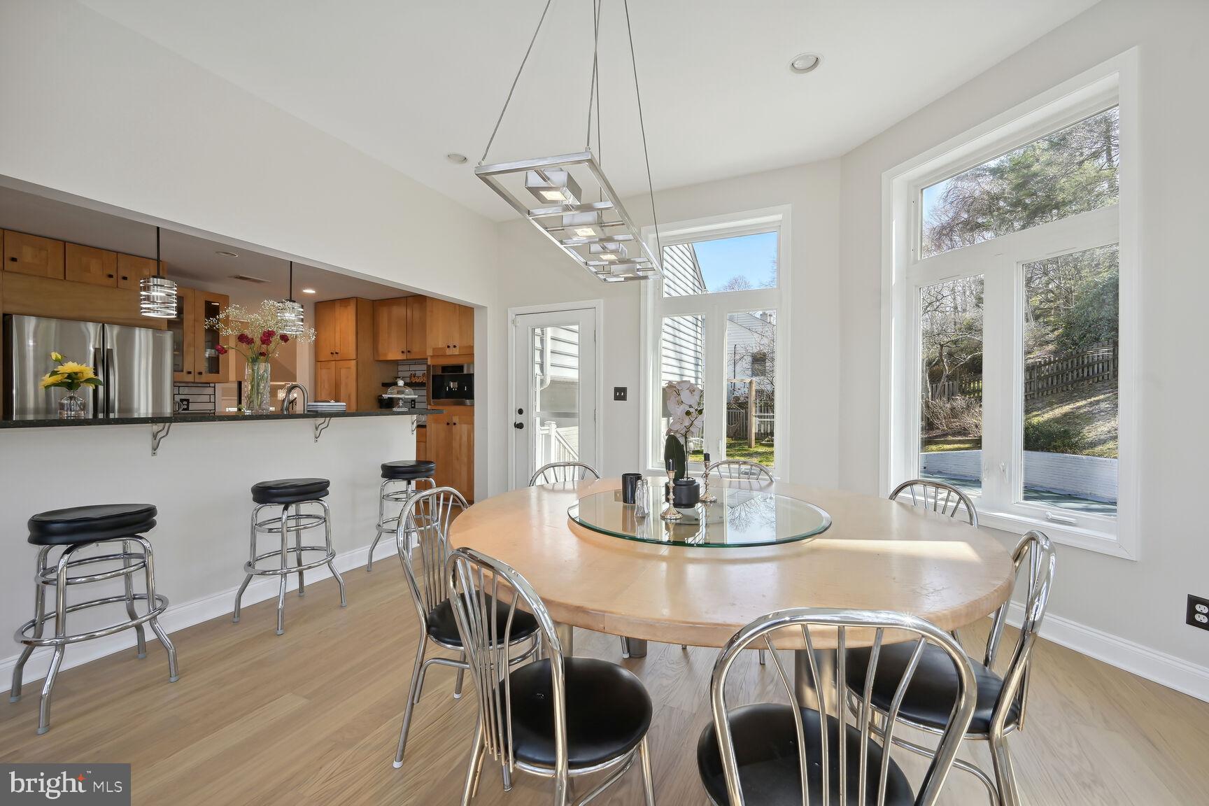 8516 West Howell Road Bethesda, MD 20817 - Photo 13 of 44 Casual Dinning Room area in the sun room