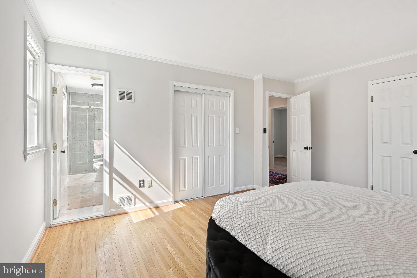 8516 West Howell Road Bethesda, MD 20817 - Photo 27 of 44 Primary Bedroom