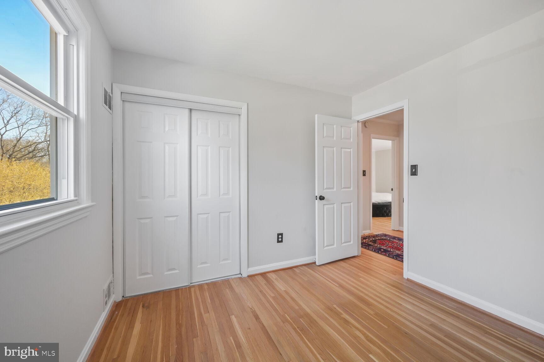 8516 West Howell Road Bethesda, MD 20817 - Photo 30 of 44 Bedroom number 3