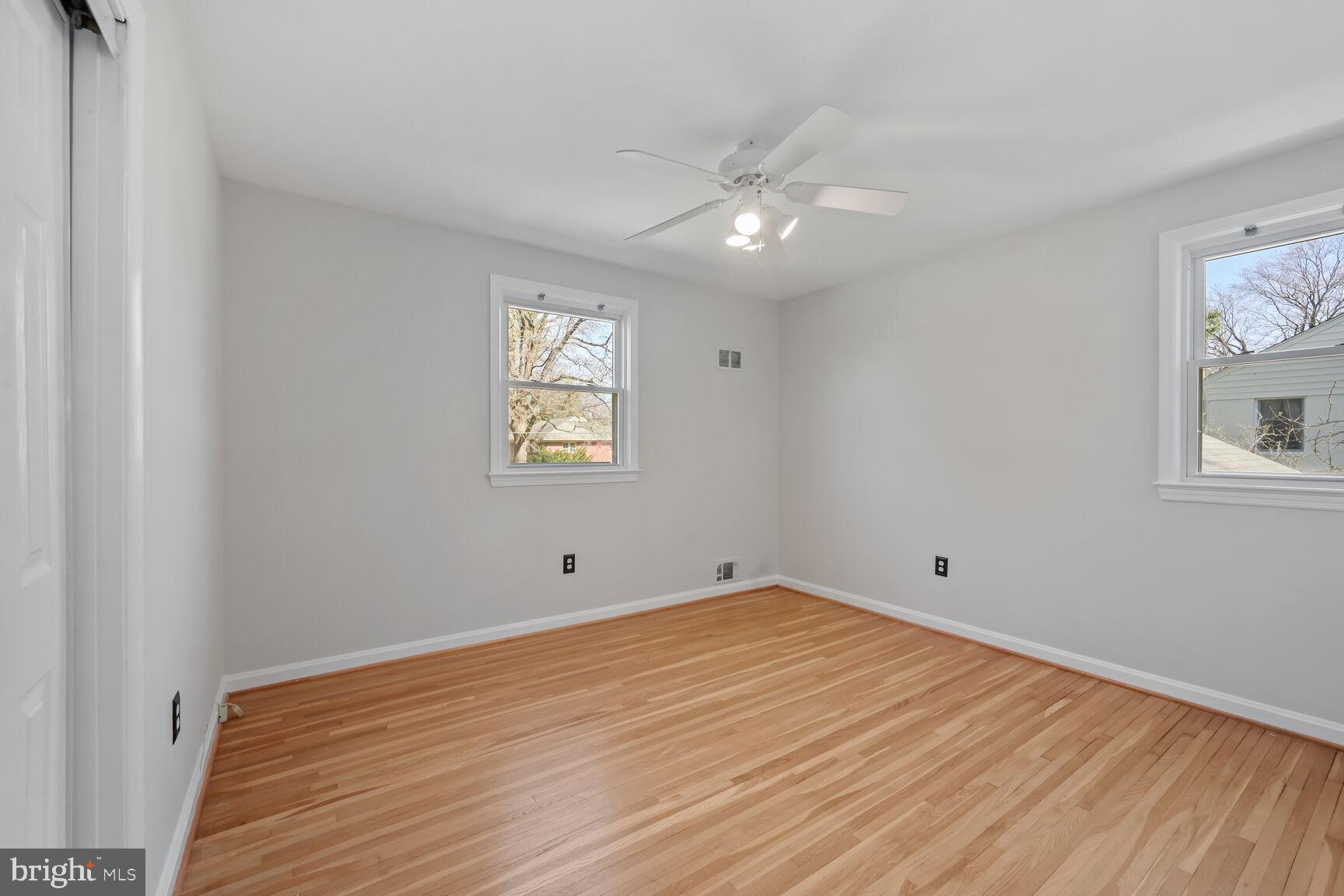 8516 West Howell Road Bethesda, MD 20817 - Photo 31 of 44 Bedroom number 3