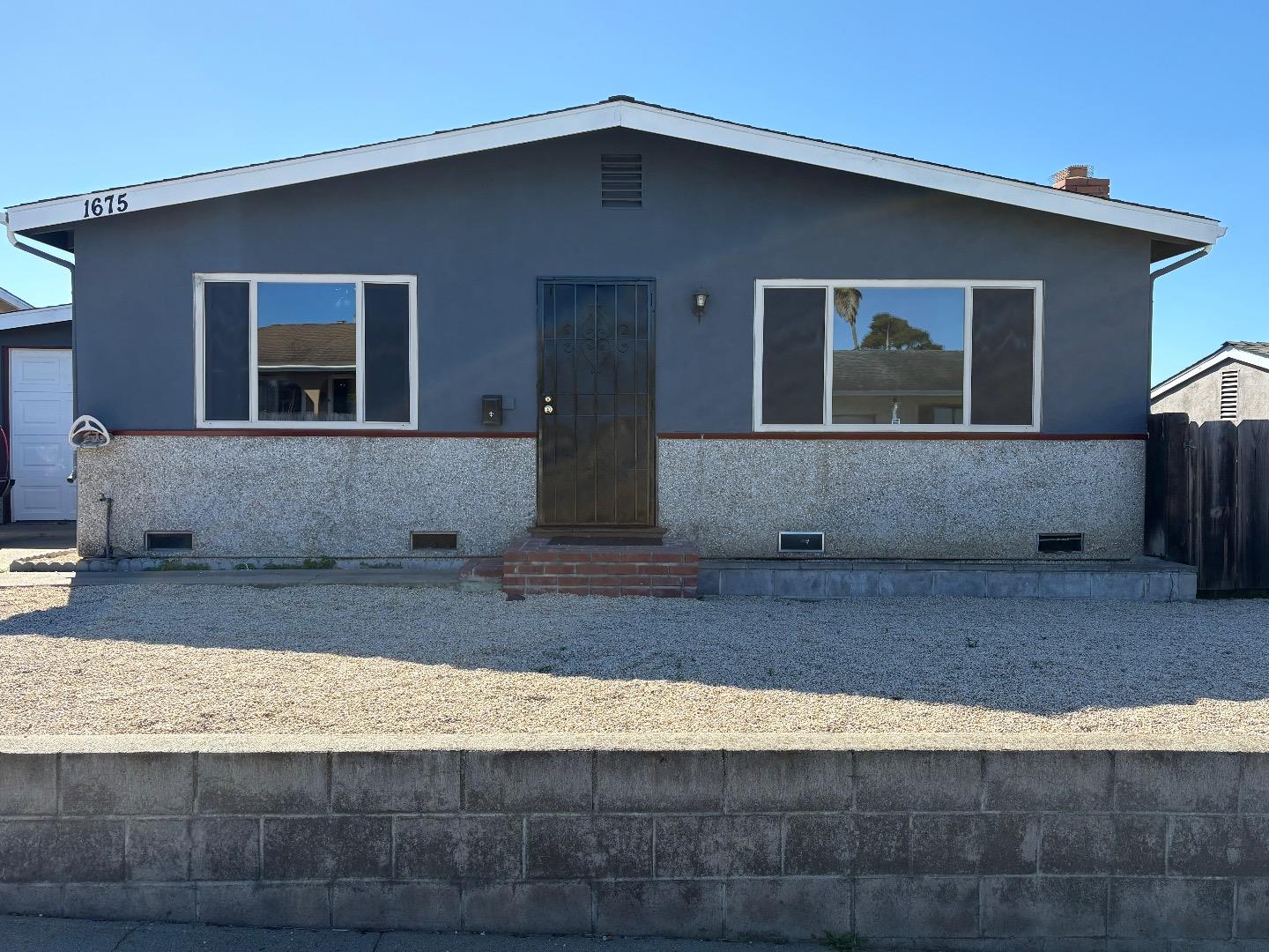 1675 Luxton Street Seaside, CA 93955 - Photo 2 of 33