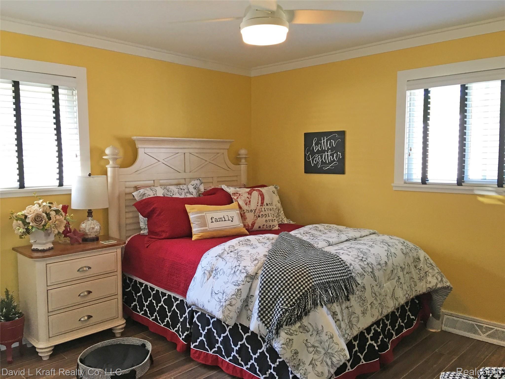 4490 Port Austin Road Caseville, MI 48725 - Photo 9 of 24 4490ptAustinBed.jpg