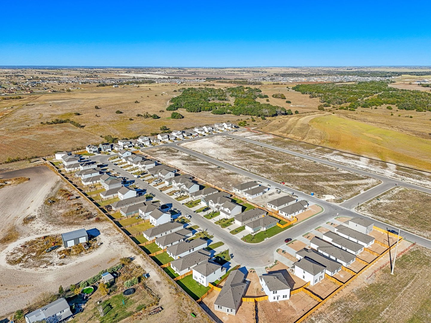 200 Firefox Way Jarrell, TX 76537 - Photo 13 of 14 Gallery Image 13