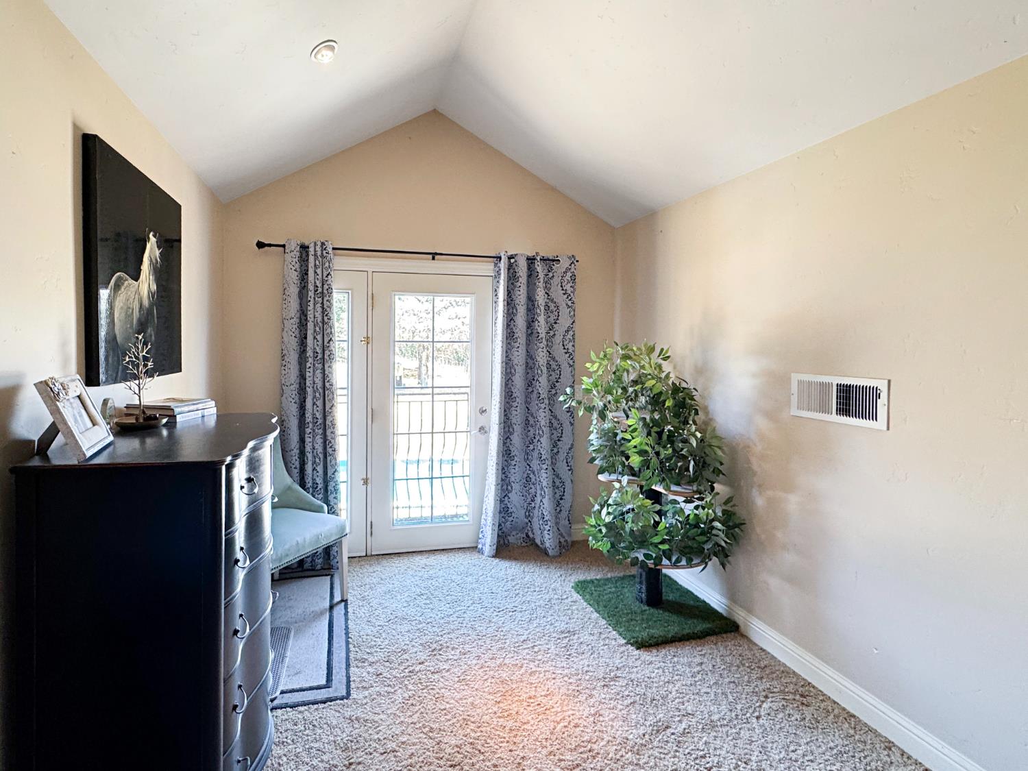 26525 Table Meadow Road Auburn, CA 95602 - Photo 25 of 47 Gallery Image 25