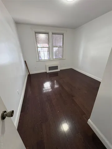 $3,548 | 1826 Mulford Avenue, Unit 2 | Pelham Bay