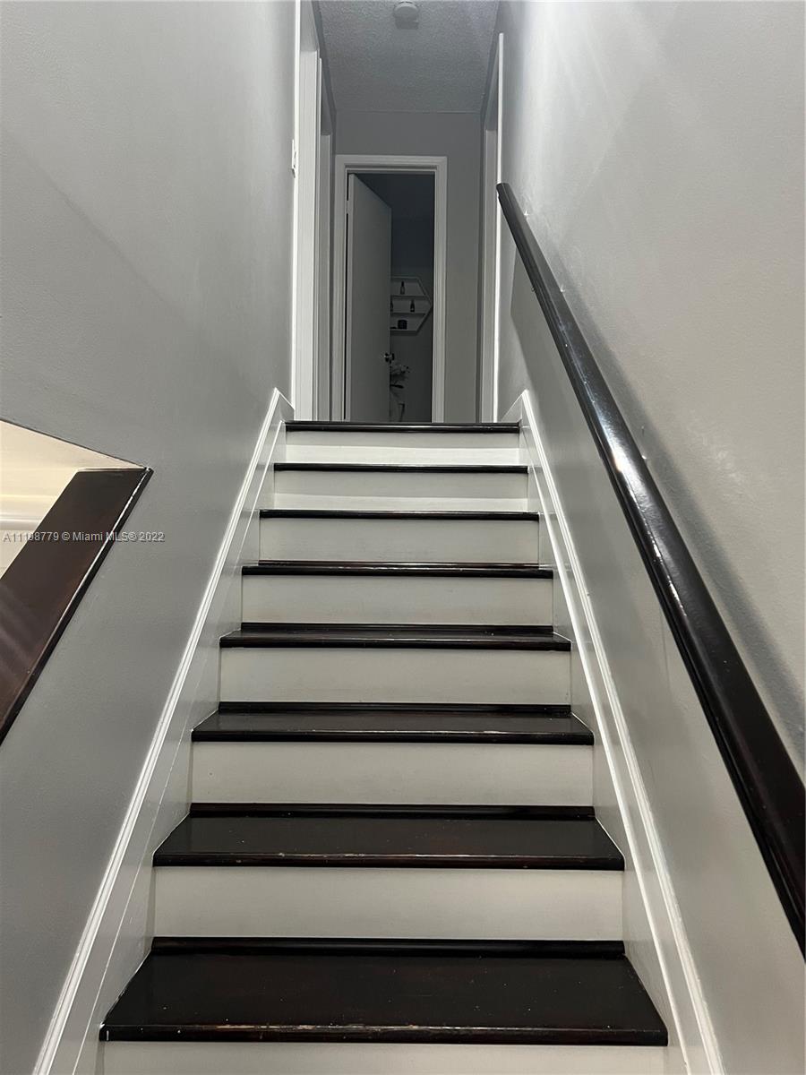 13983 Southwest 46th Terrace, Unit C Miami, FL 33175 - Photo 6 of 8 a view of entryway