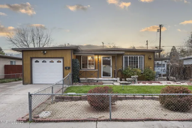 $385,000 | 1675 Auburn Way, Reno, NV 89502