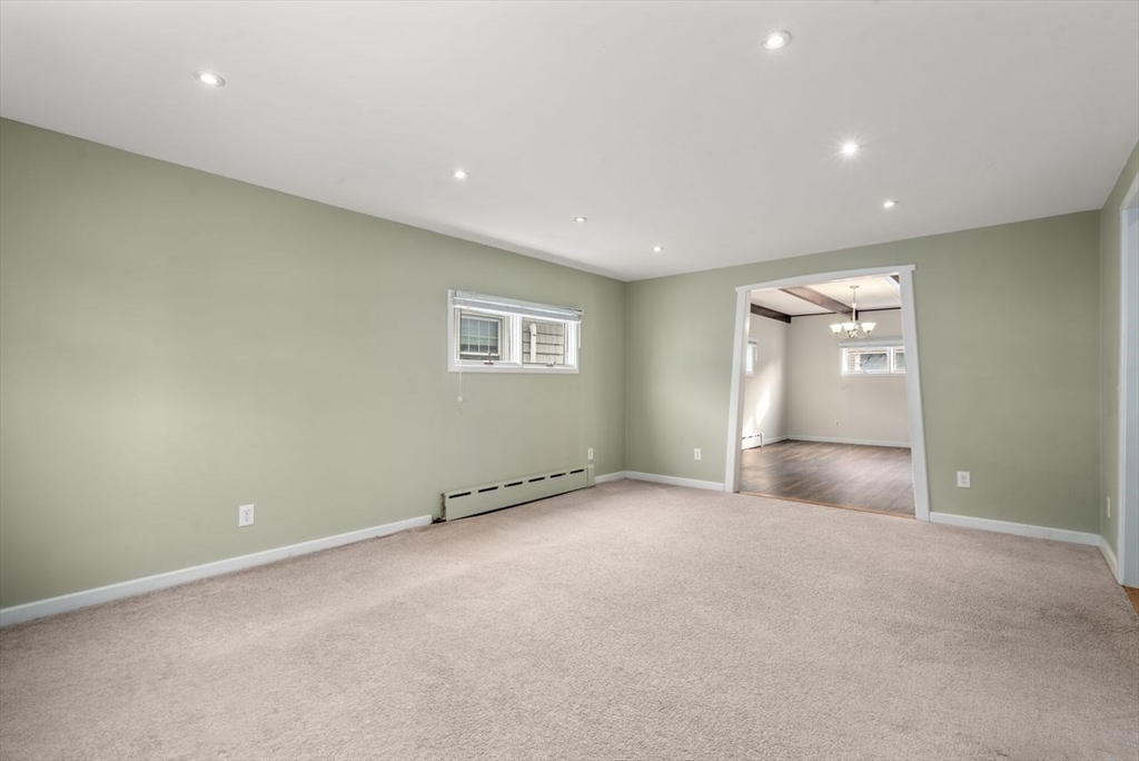 960 Shirley Street Winthrop, MA 02152 - Photo 4 of 38 an empty room with windows and closet