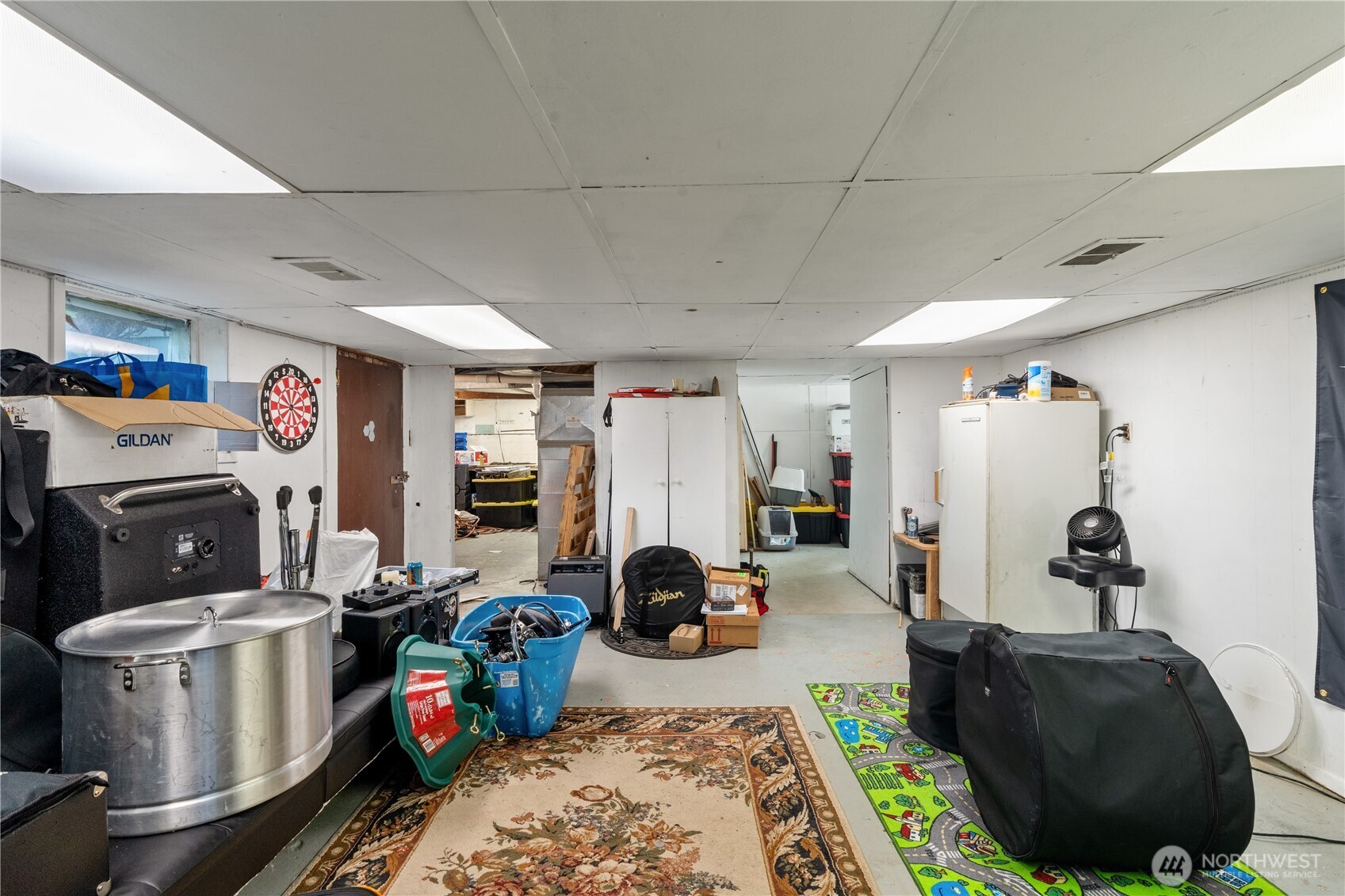522 West 6th Street Aberdeen, WA 98520 - Photo 28 of 39 a room with storage and utility