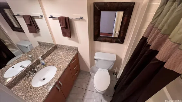 $1,650 | 300 Wai Nani Way, Unit I2405, Honolulu, HI 96815