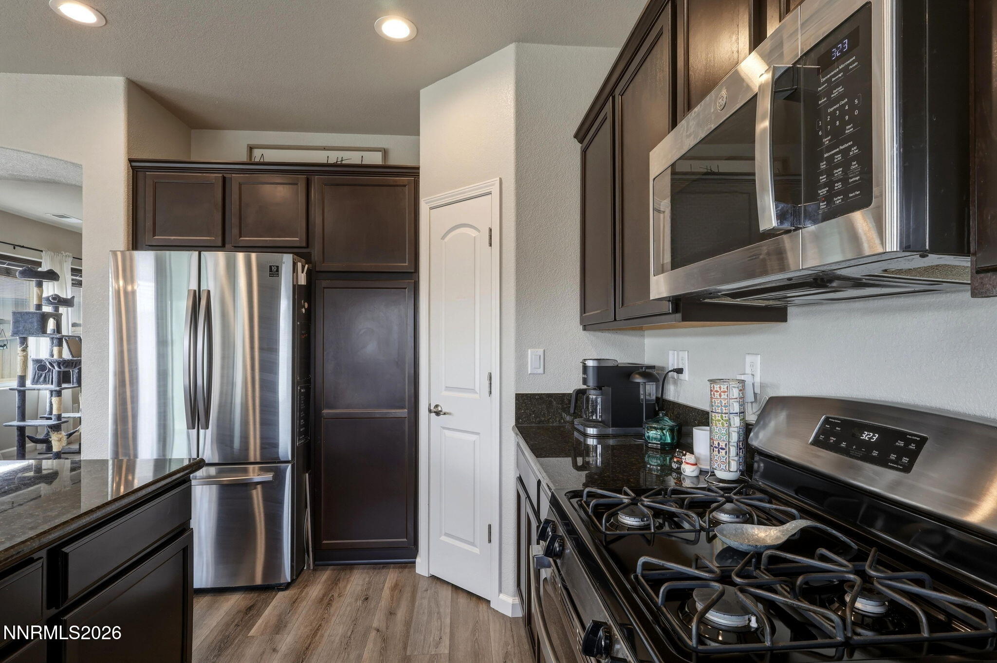 310 Alfred Court Reno, NV 89506 - Photo 12 of 41 14-web-or-mls-IMG_6572_autoremove_207512