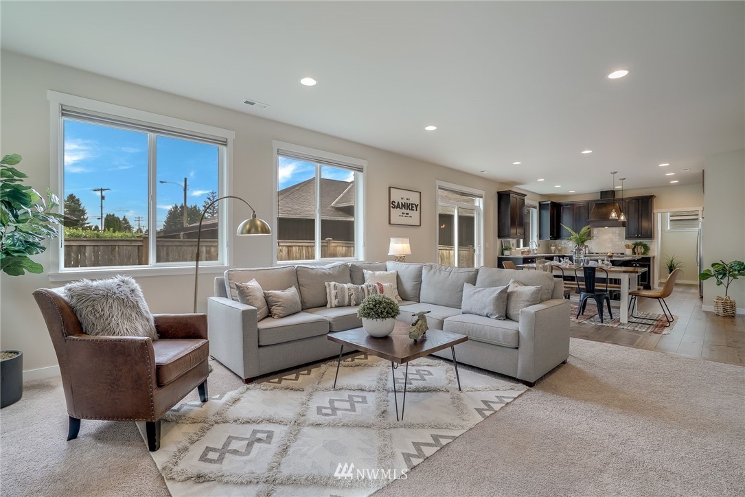 423 South Davies Road Lake Stevens, WA 98258 - Photo 3 of 25 Gallery Image 3