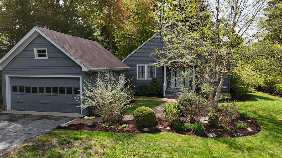 30 Forest Road Bristol, RI 02809 - Photo 7 of 49 Gallery Image 7