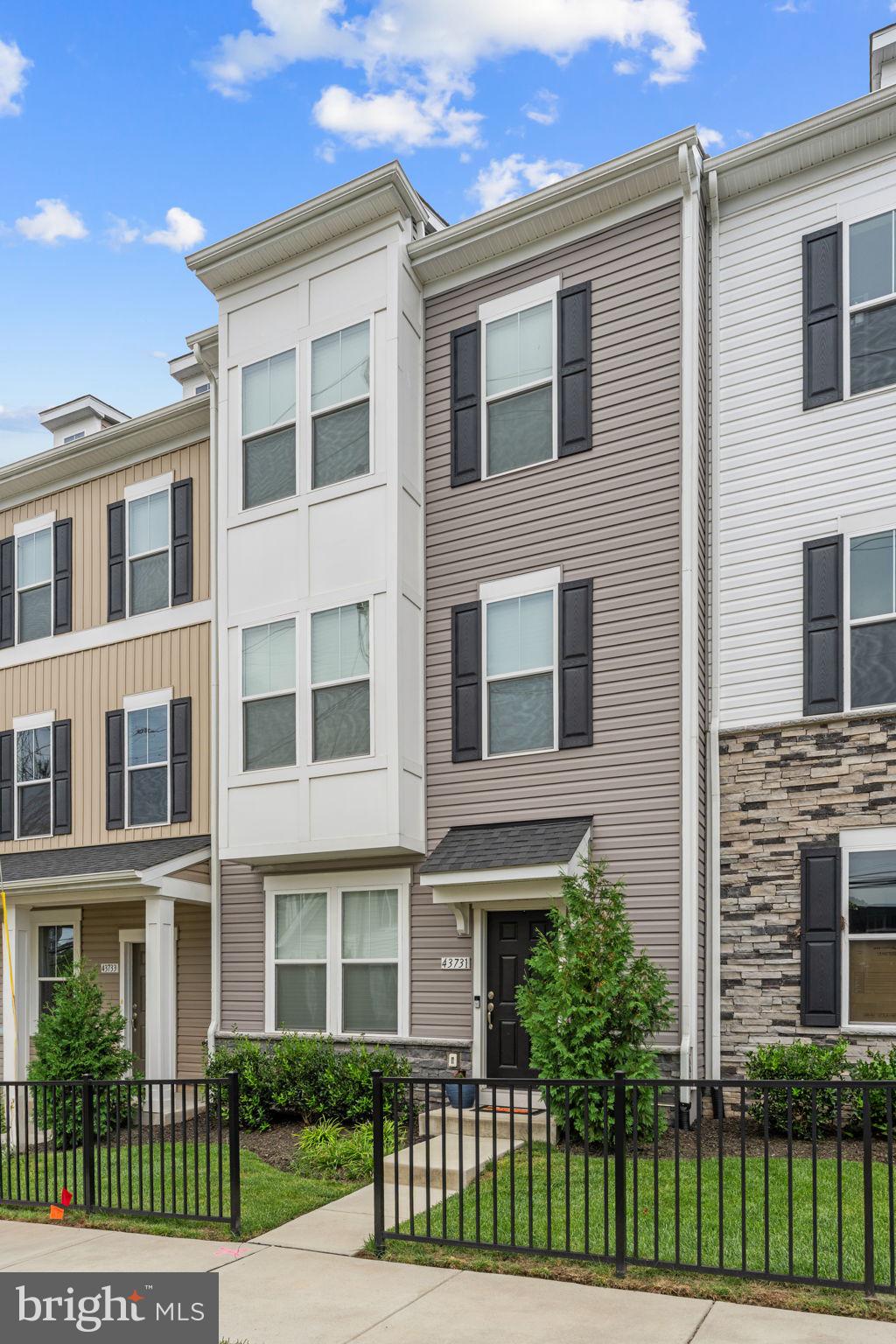 43731 Hay Road Ashburn, VA 20147 - Photo 15 of 21 Gallery Image 15