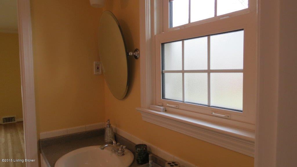 4908 Crofton Road Louisville, KY 40207 - Photo 24 of 41 25.jpg