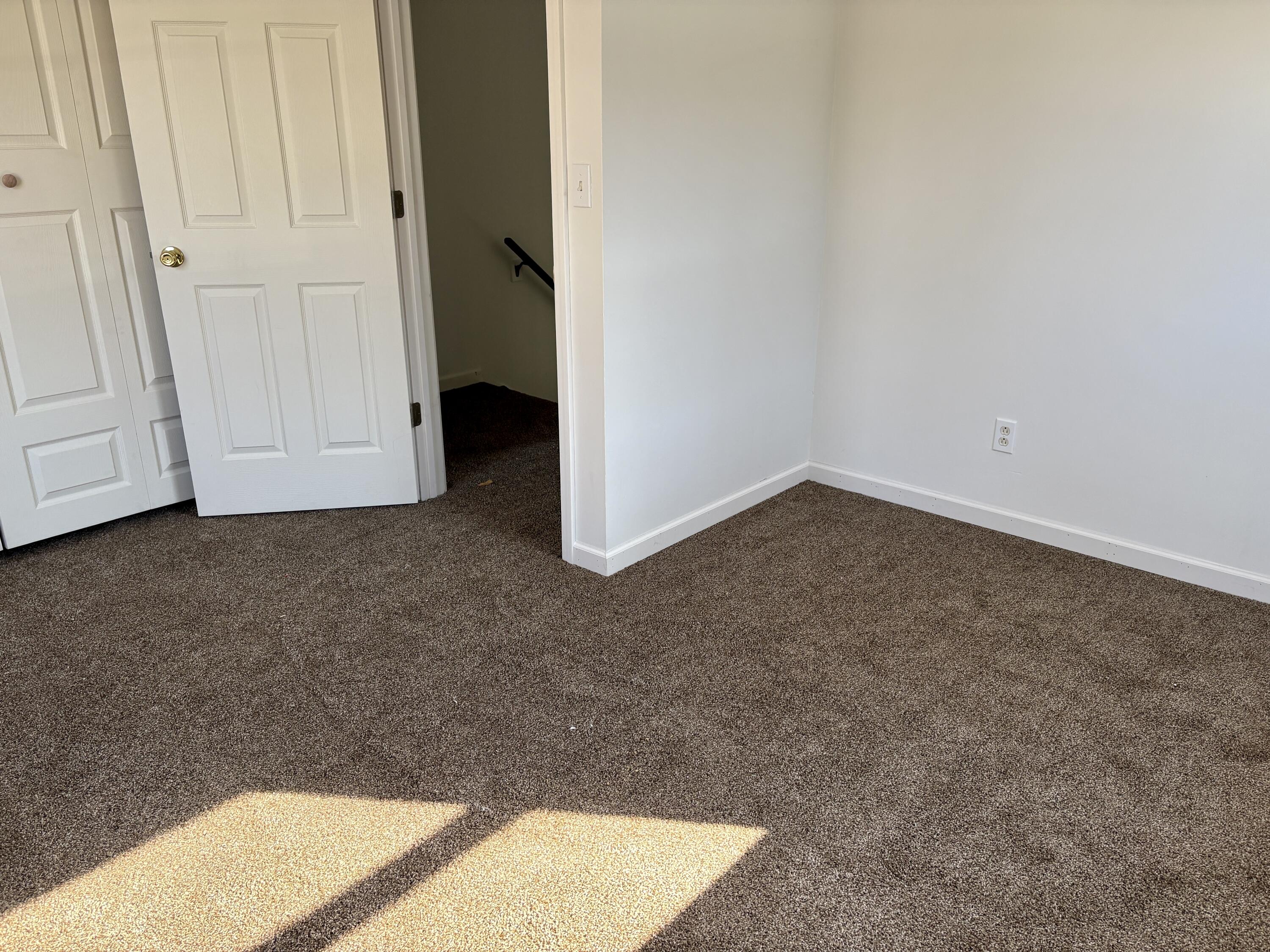 17312 Oak Street Spring Lake, MI 49456 - Photo 17 of 35 IMG_1401