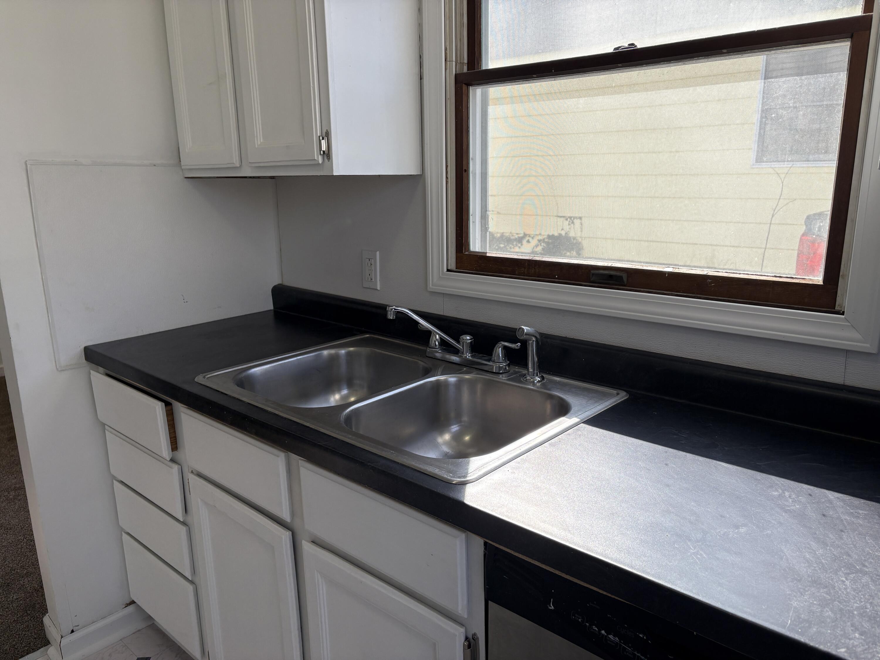 17312 Oak Street Spring Lake, MI 49456 - Photo 6 of 35 IMG_1394