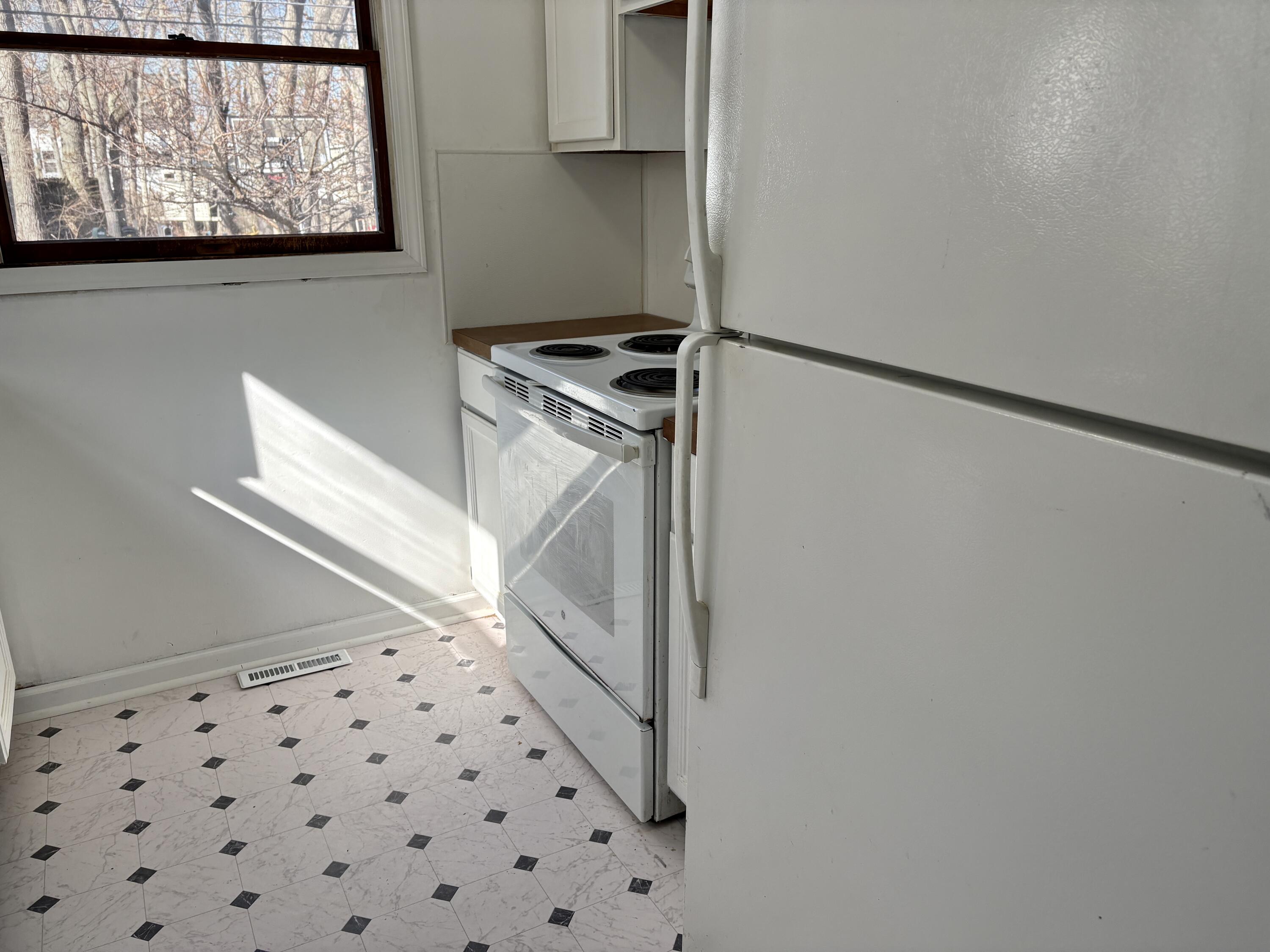 17312 Oak Street Spring Lake, MI 49456 - Photo 7 of 35 IMG_1392