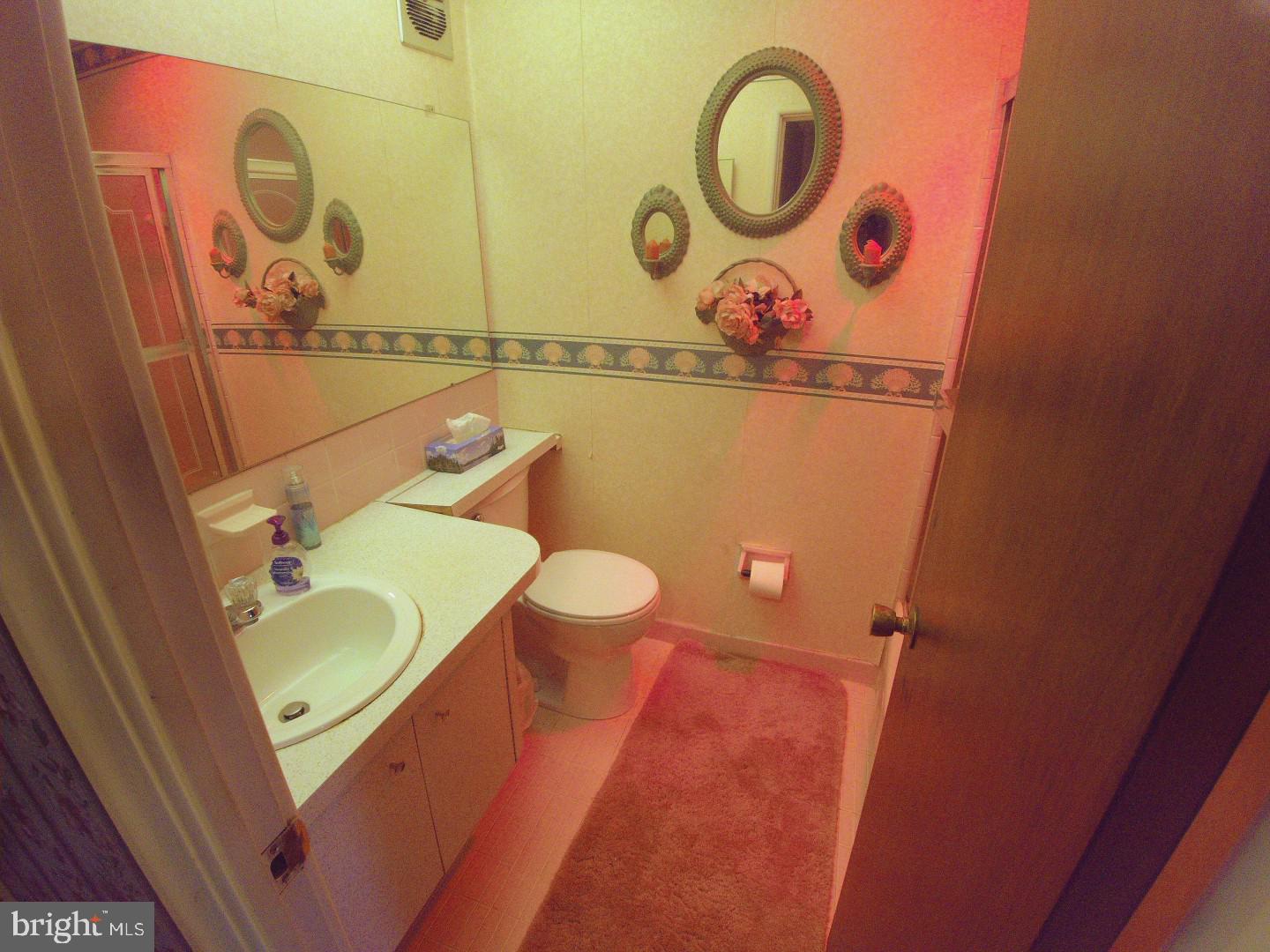 10816 Rayland Road Philadelphia, PA 19154 - Photo 11 of 20 Gallery Image 11