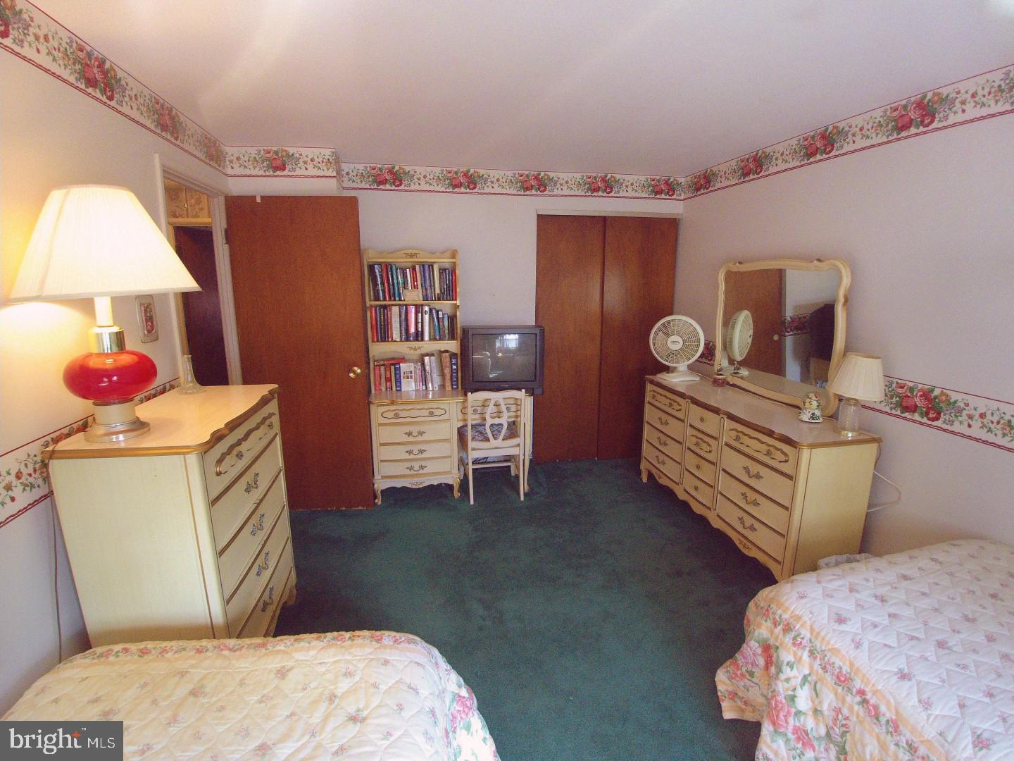 10816 Rayland Road Philadelphia, PA 19154 - Photo 13 of 20 Gallery Image 13