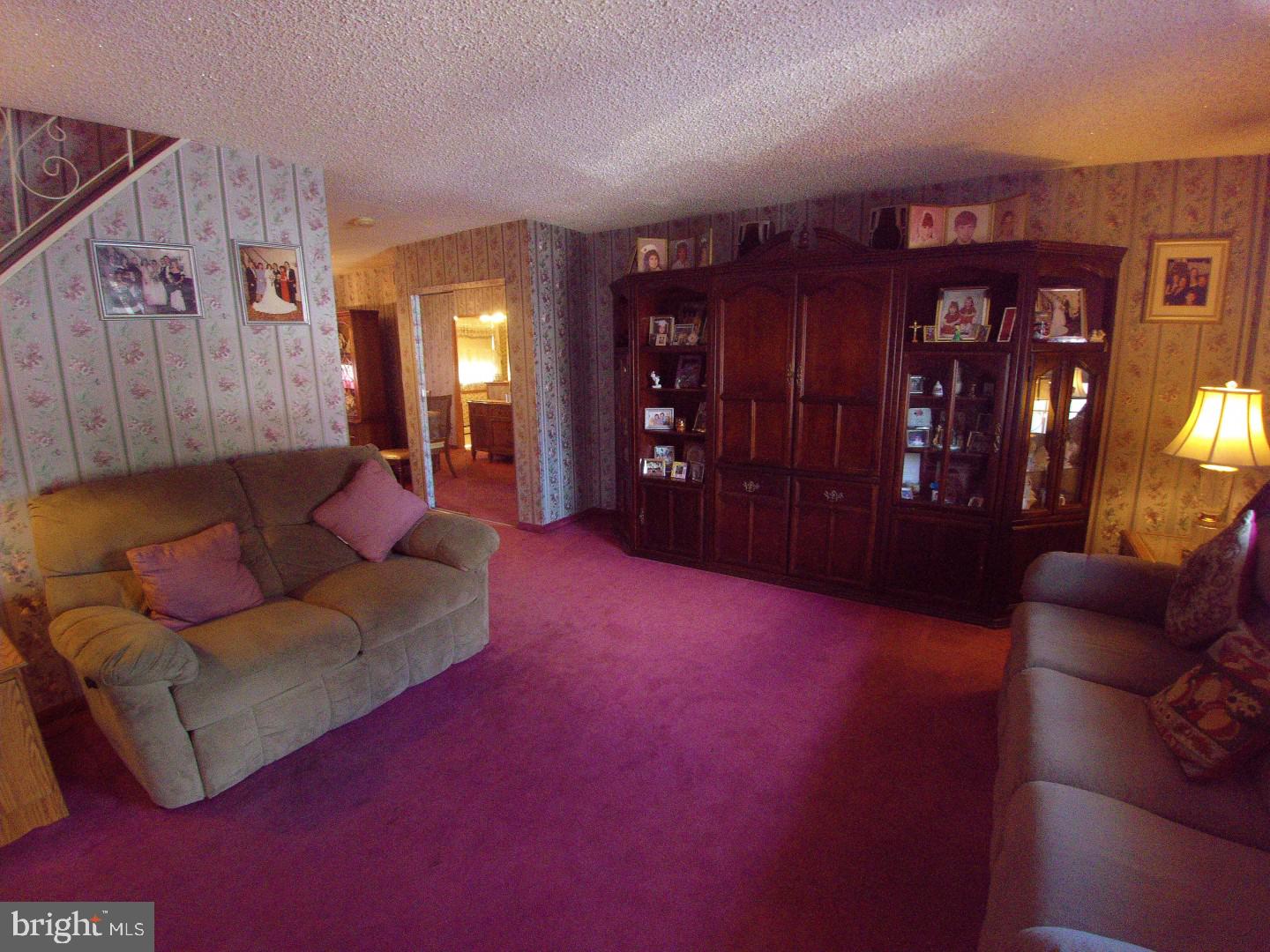 10816 Rayland Road Philadelphia, PA 19154 - Photo 3 of 20 Gallery Image 3