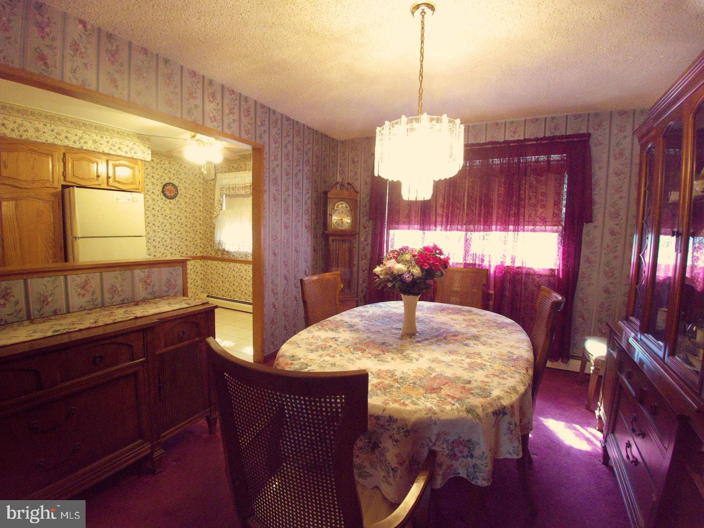 10816 Rayland Road Philadelphia, PA 19154 - Photo 4 of 20 Gallery Image 4