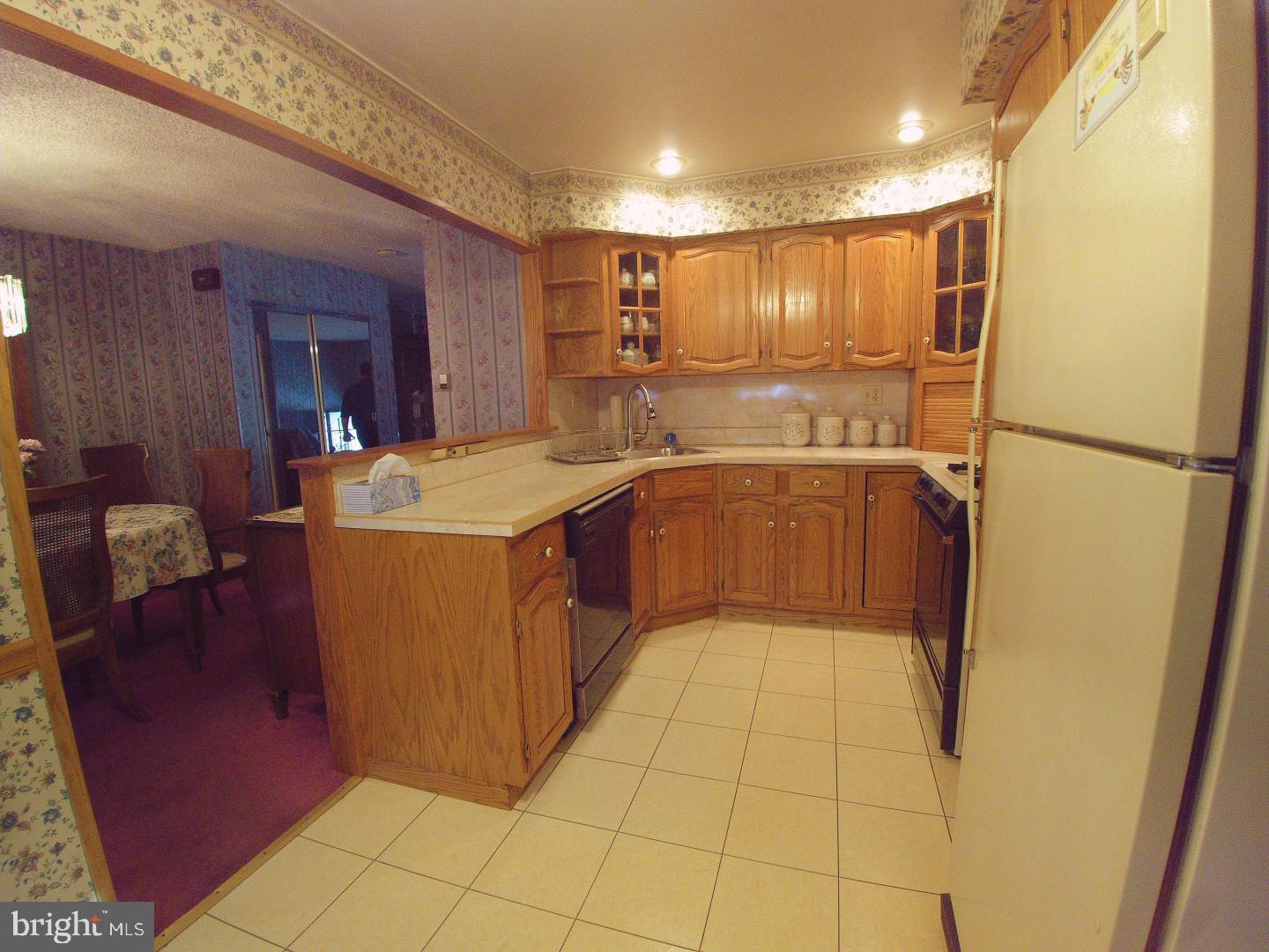 10816 Rayland Road Philadelphia, PA 19154 - Photo 6 of 20 Gallery Image 6
