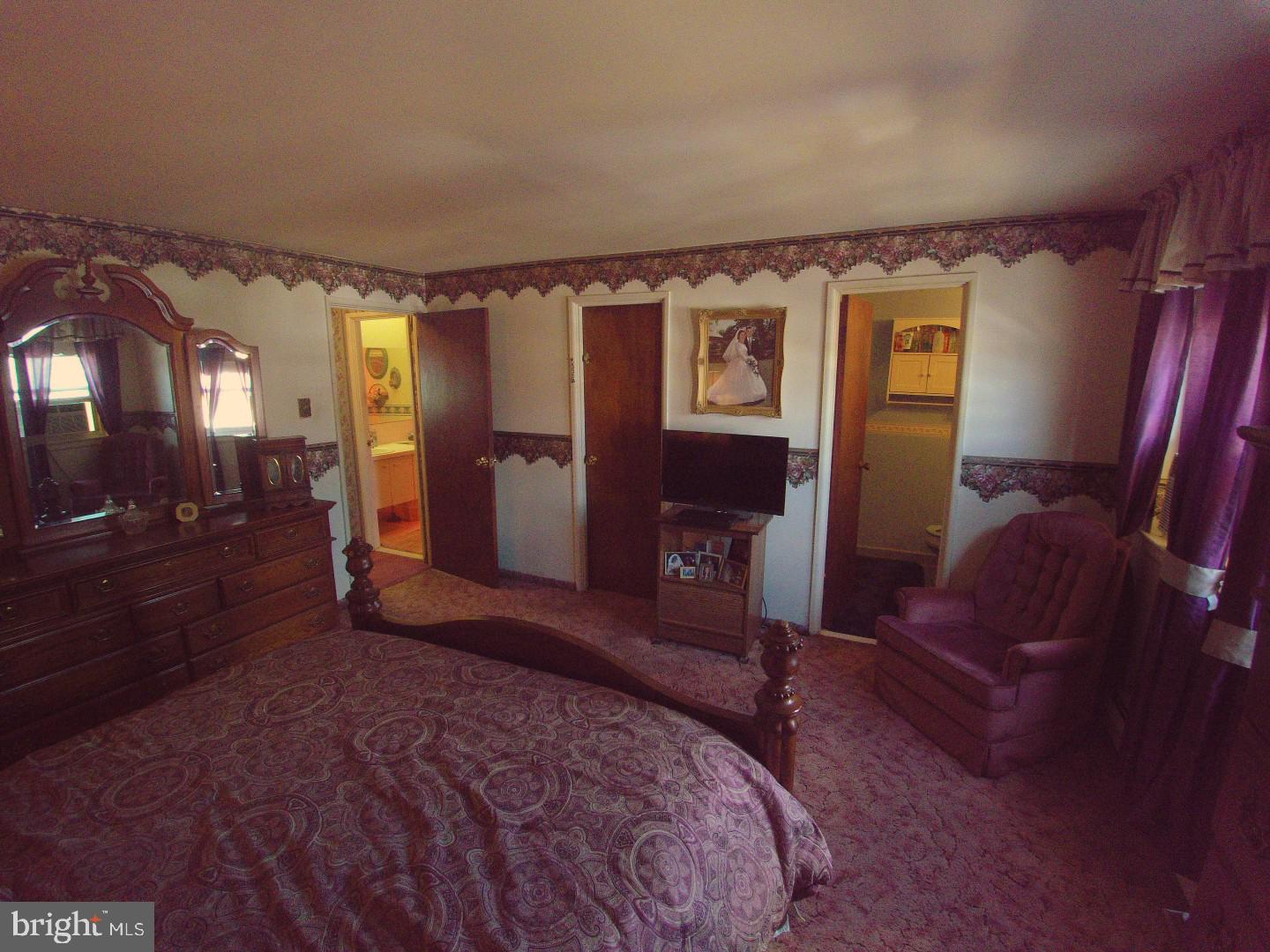 10816 Rayland Road Philadelphia, PA 19154 - Photo 9 of 20 Gallery Image 9